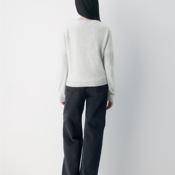 NWOT Aritzia 100% Bare Cashmere Crew Cardigan small - Picture 4 of 12